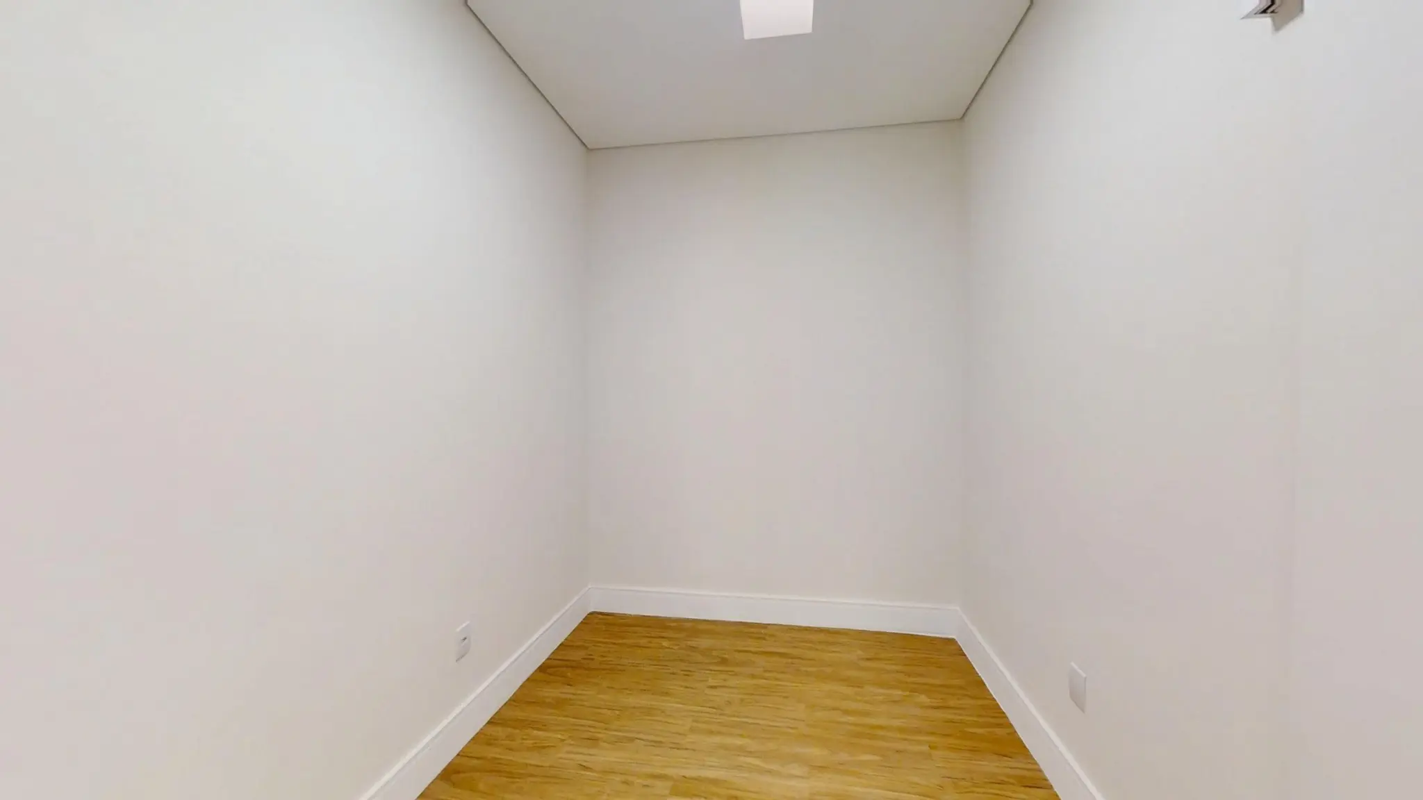 Suíte Master — closet 2